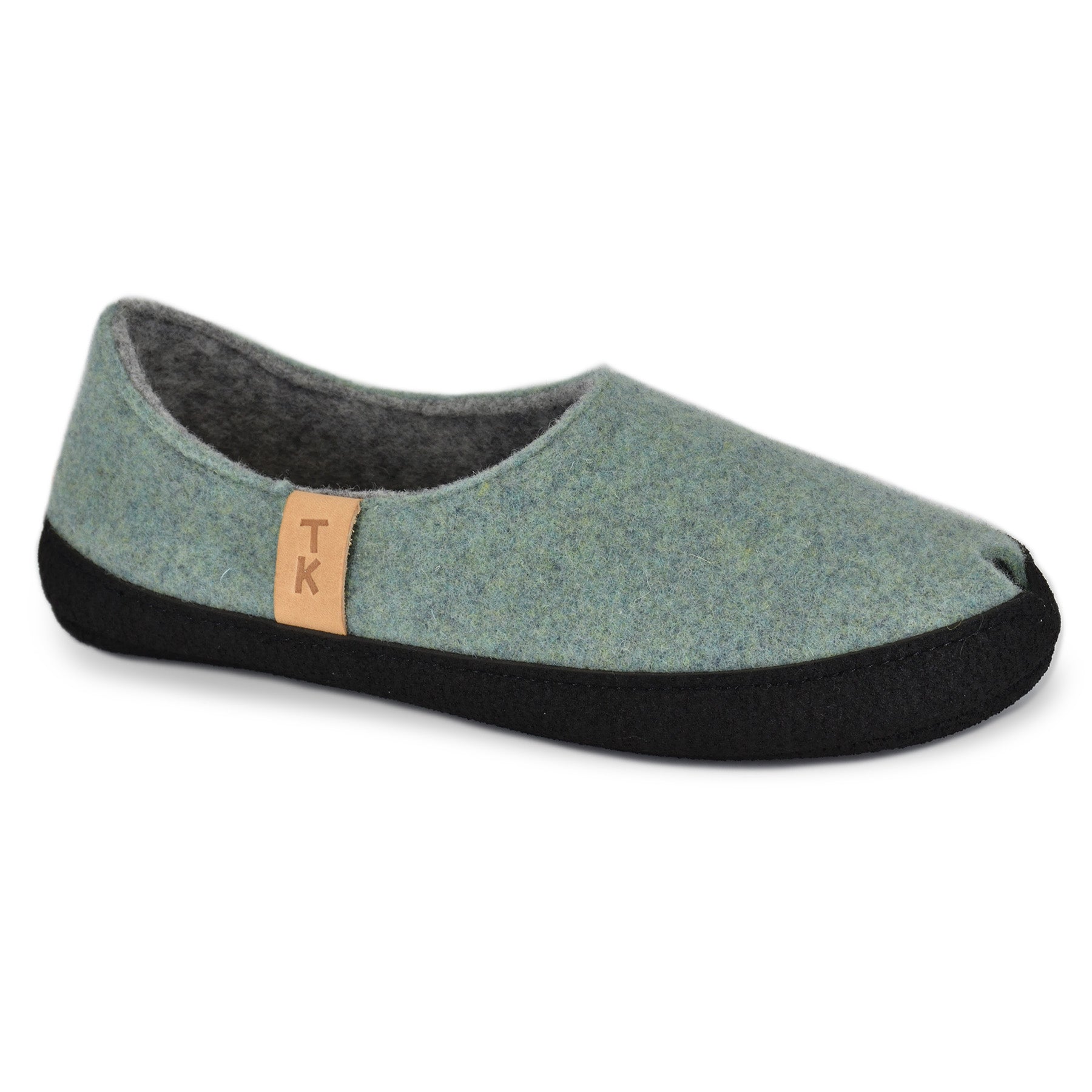 TOKU Budapest · lambswool slippers · handmade in Estonia · arch-support slippers · warm felt shoes · slow fashion · Estonian design · cozy home footwear