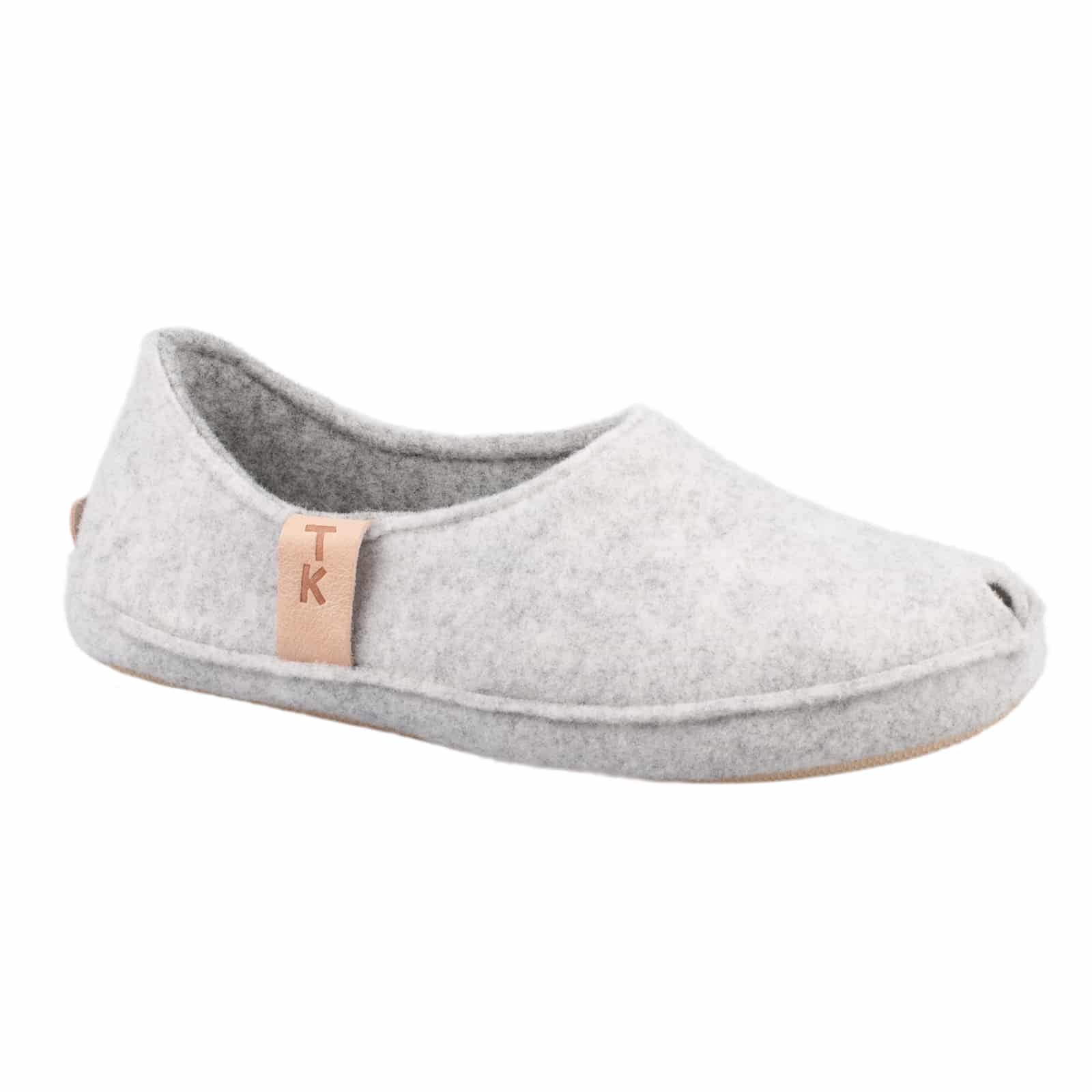 TOKU Budapest · lambswool slippers · handmade in Estonia · arch-support slippers · warm felt shoes · slow fashion · Estonian design · cozy home footwear